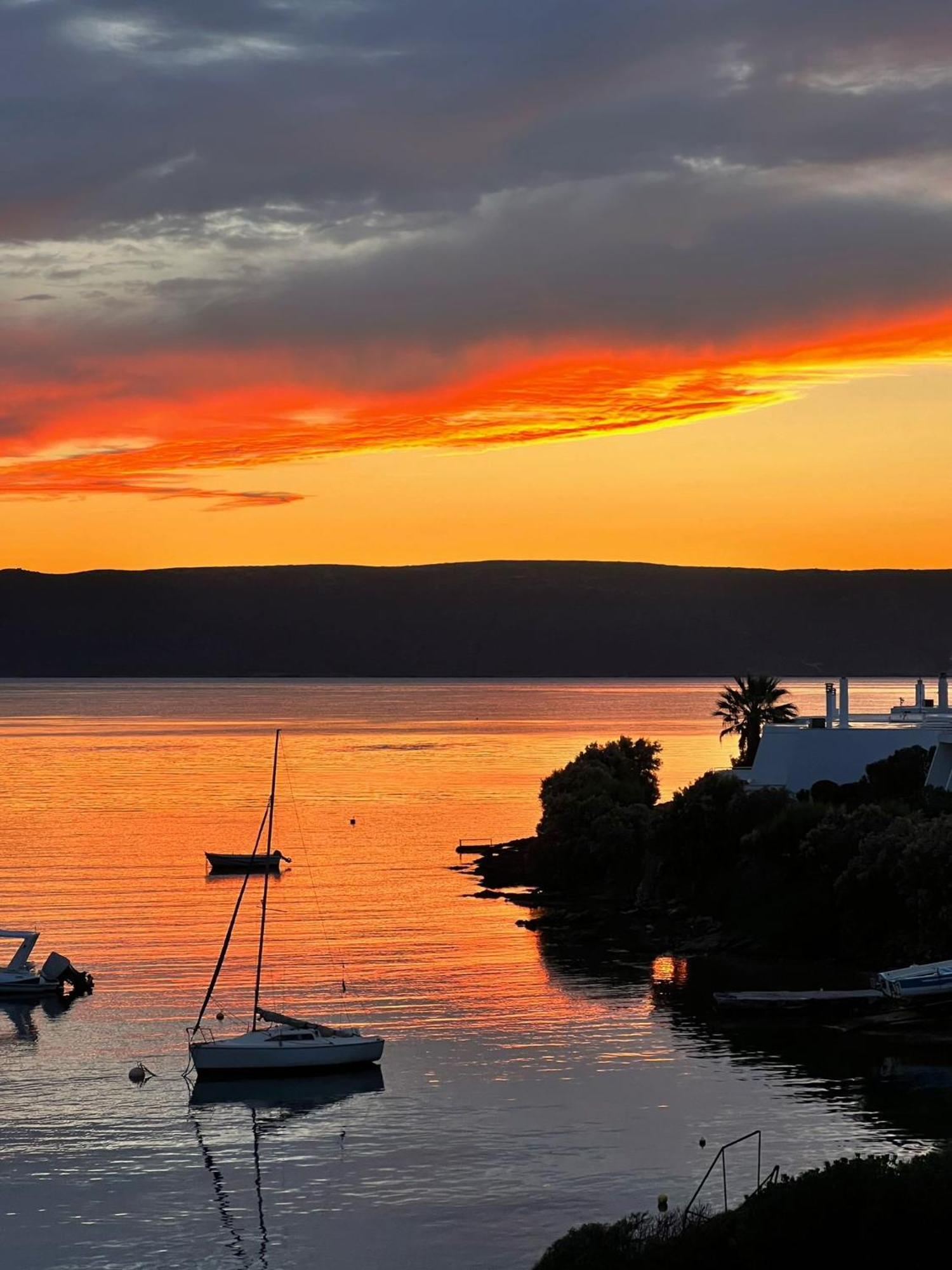 Pounta Beach House Szúnio Kültér fotó